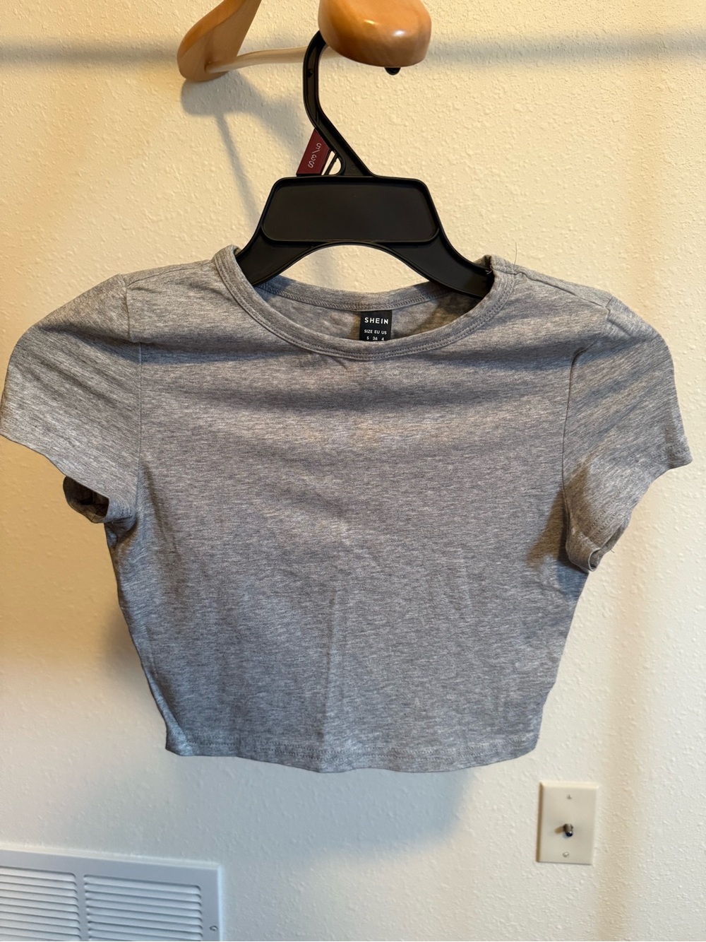 SHEIN Heather Gray Short Sleeve Crop Top